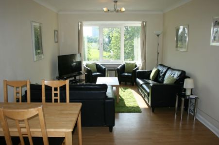 Lounge dining room FotG1 Lounge