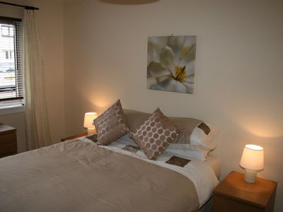 Master bedroom Flat on the Green Two