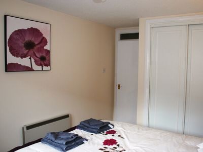 Master bedroom Flat on the Green Three